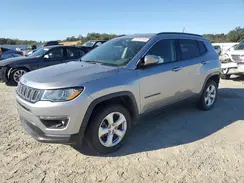 3C4NJDBB2KT592628 2019 JEEP COMPASS