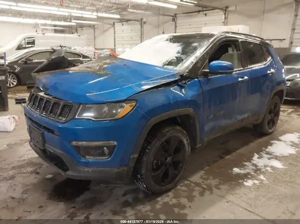 3C4NJDBB2KT593066 2019 JEEP COMPASS - Image 2