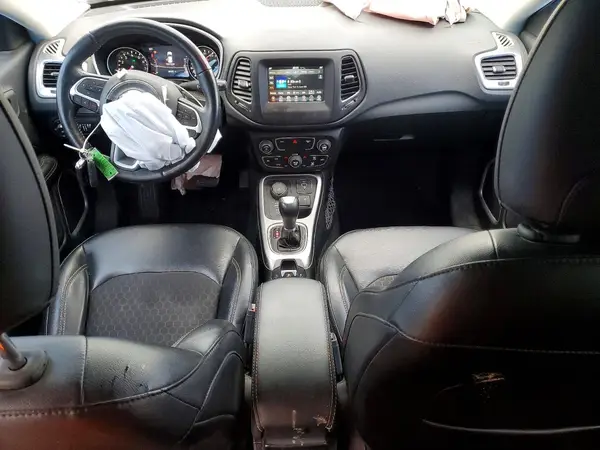3C4NJDBB2KT593455 2019 JEEP COMPASS - Image 8
