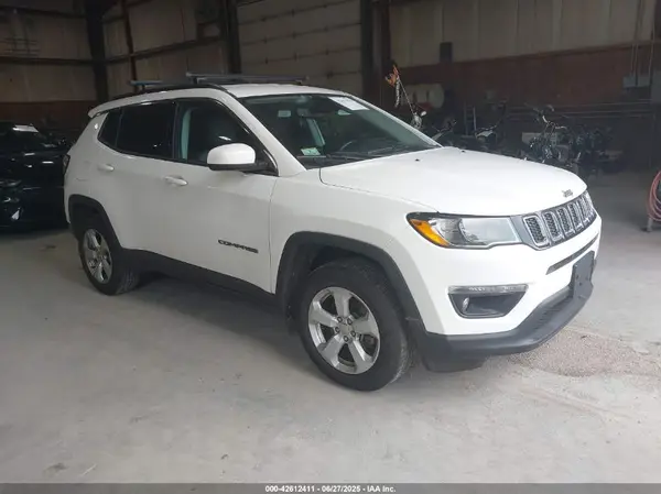 3C4NJDBB2KT594167 2019 JEEP COMPASS - Image 1