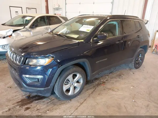 3C4NJDBB2KT599692 2019 JEEP COMPASS - Image 2