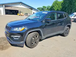 3C4NJDBB2KT600758 2019 JEEP COMPASS