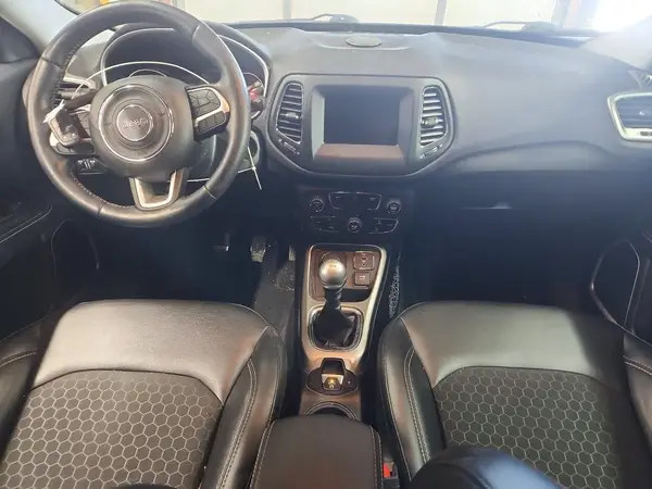 3C4NJDBB2KT619603 2019 JEEP COMPASS - Image 8