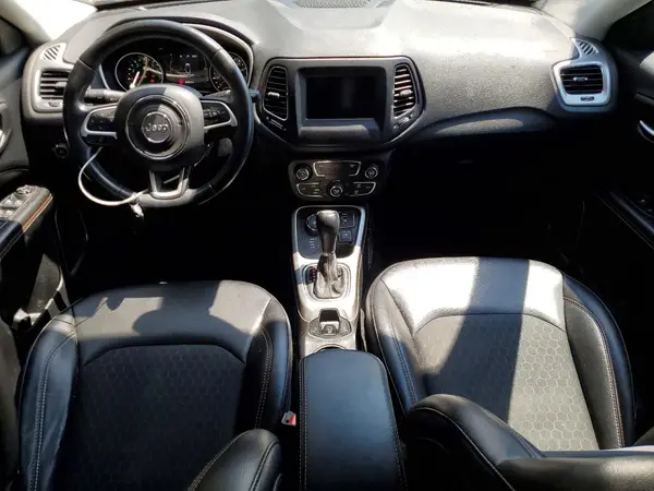 3C4NJDBB2KT641584 2019 JEEP COMPASS - Image 8