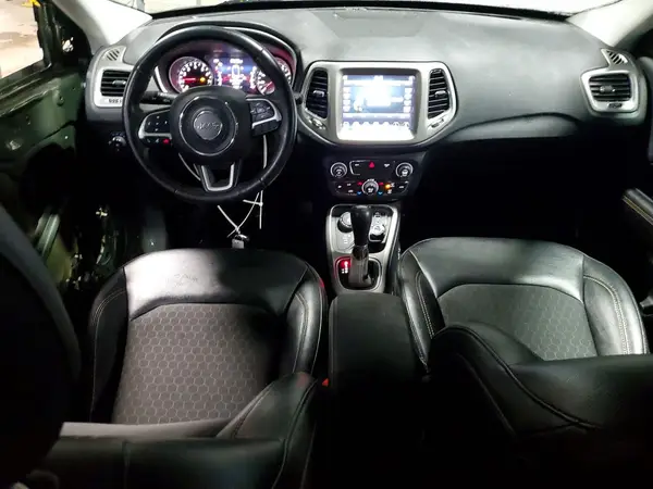 3C4NJDBB2KT646686 2019 JEEP COMPASS - Image 8