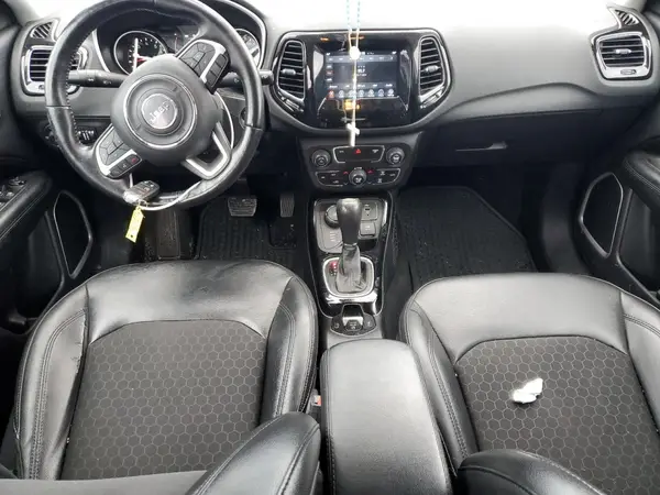 3C4NJDBB2KT653413 2019 JEEP COMPASS - Image 8