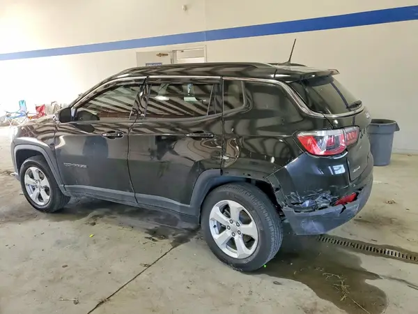 3C4NJDBB2KT653735 2019 JEEP COMPASS - Image 2