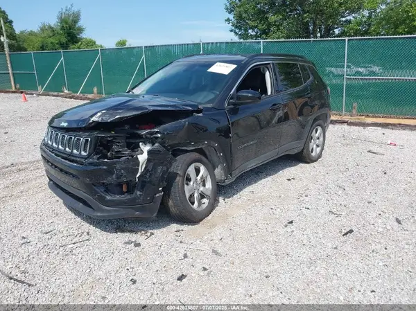 3C4NJDBB2KT675279 2019 JEEP COMPASS - Image 2