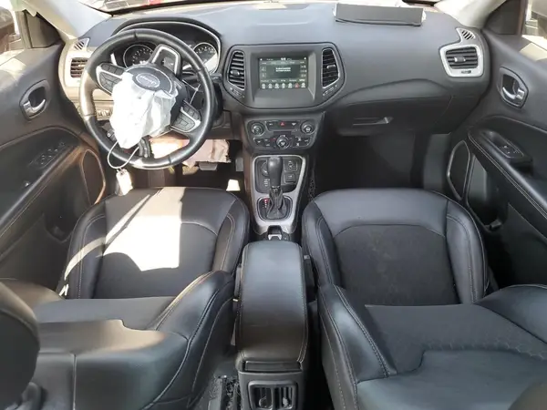 3C4NJDBB2KT678537 2019 JEEP COMPASS - Image 8