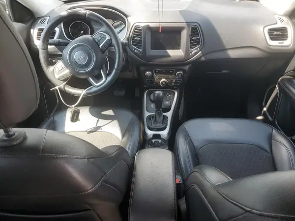 3C4NJDBB2KT678571 2019 JEEP COMPASS - Image 8