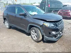 3C4NJDBB2KT683687 2019 JEEP COMPASS