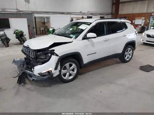 3C4NJDBB2KT690154 2019 JEEP COMPASS - Image 2
