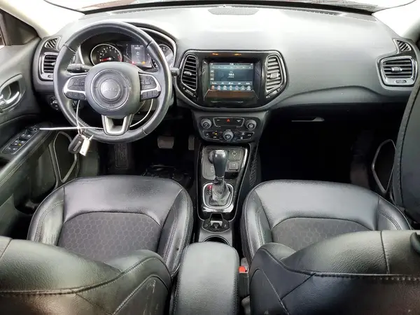 3C4NJDBB2KT696312 2019 JEEP COMPASS - Image 8