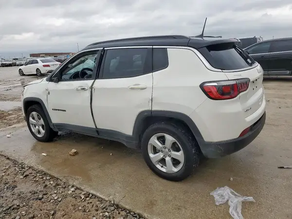 3C4NJDBB2KT703341 2019 JEEP COMPASS - Image 2