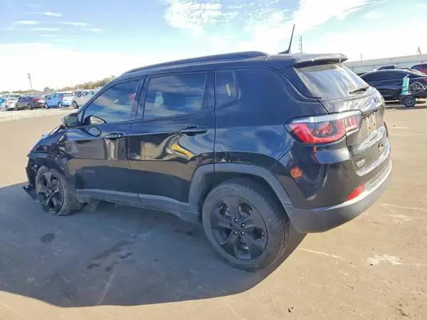 3C4NJDBB2KT709818 2019 JEEP COMPASS - Image 2