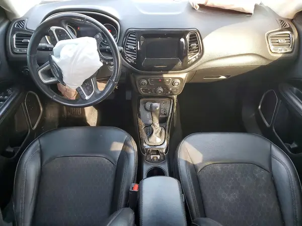 3C4NJDBB2KT709818 2019 JEEP COMPASS - Image 8