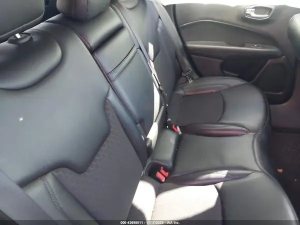 3C4NJDBB2KT713724 2019 JEEP COMPASS - Image 8