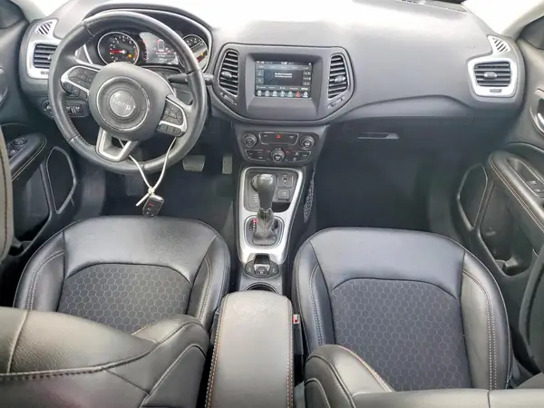 3C4NJDBB2KT735741 2019 JEEP COMPASS - Image 8