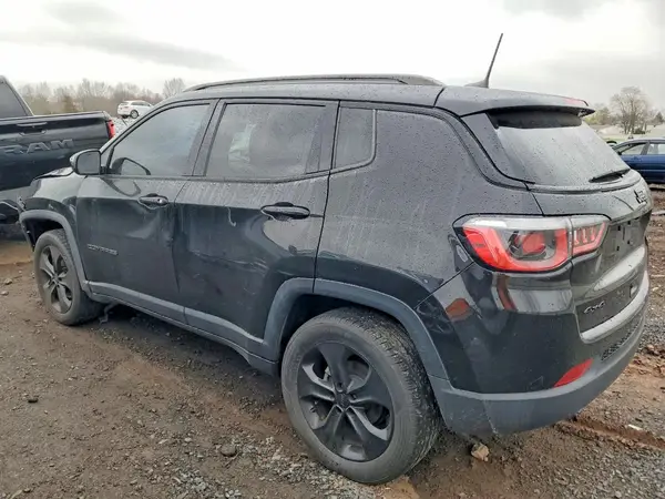 3C4NJDBB2KT750420 2019 JEEP COMPASS - Image 2