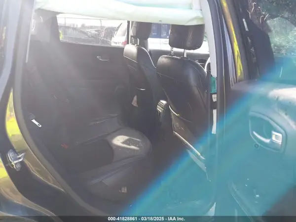 3C4NJDBB2KT760879 2019 JEEP COMPASS - Image 8