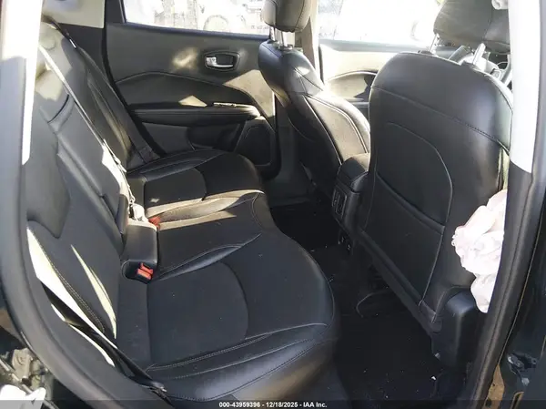 3C4NJDBB2KT760929 2019 JEEP COMPASS - Image 8