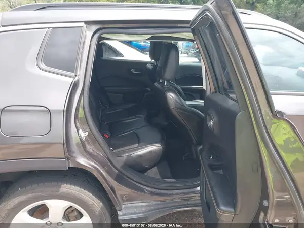 3C4NJDBB2KT767721 2019 JEEP COMPASS - Image 8