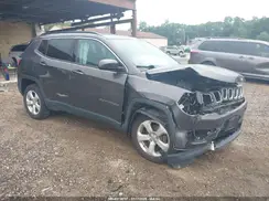 3C4NJDBB2KT767962 2019 JEEP COMPASS