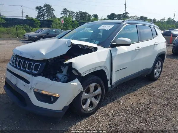 3C4NJDBB2KT792196 2019 JEEP COMPASS - Image 2