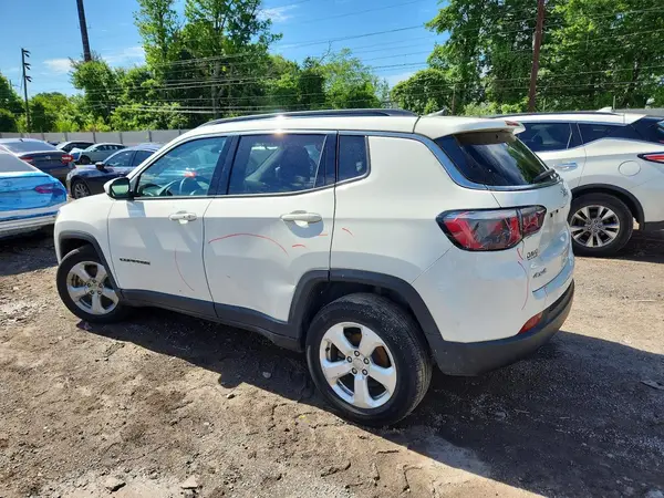 3C4NJDBB2KT801205 2019 JEEP COMPASS - Image 2