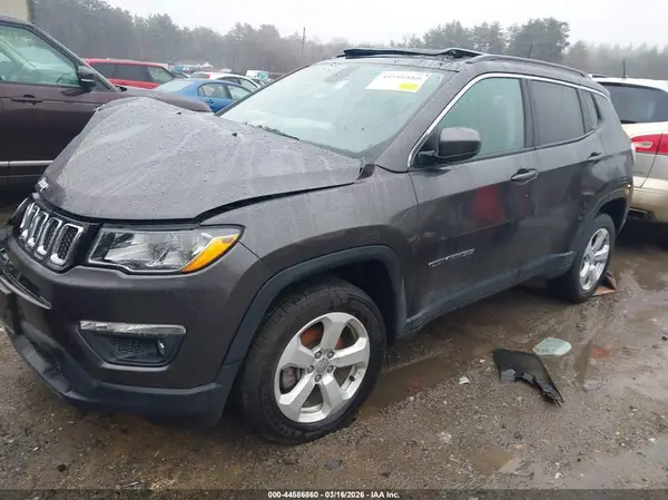 3C4NJDBB2KT807294 2019 JEEP COMPASS - Image 2
