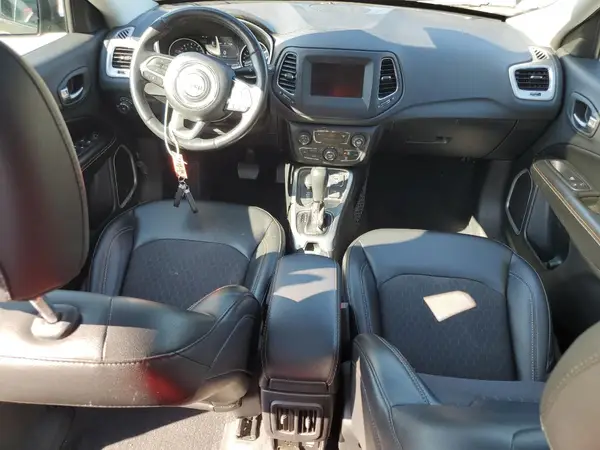 3C4NJDBB2KT807702 2019 JEEP COMPASS - Image 8