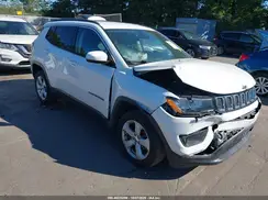 3C4NJDBB2KT813788 2019 JEEP COMPASS