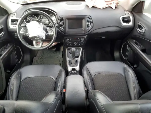 3C4NJDBB2KT813855 2019 JEEP COMPASS - Image 8