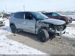 3C4NJDBB2KT817601 2019 JEEP COMPASS