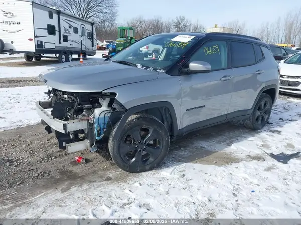 3C4NJDBB2KT817601 2019 JEEP COMPASS - Image 2