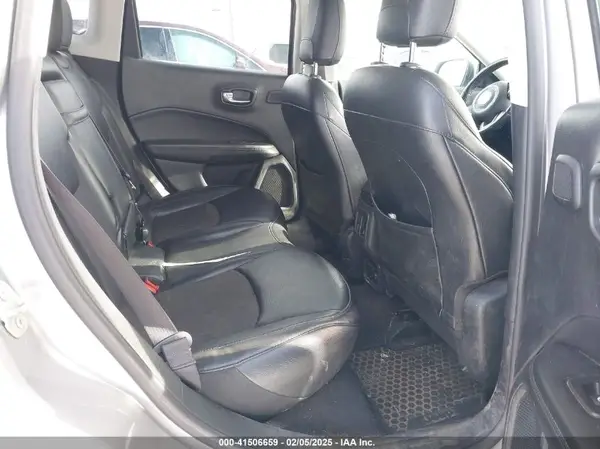 3C4NJDBB2KT817601 2019 JEEP COMPASS - Image 8