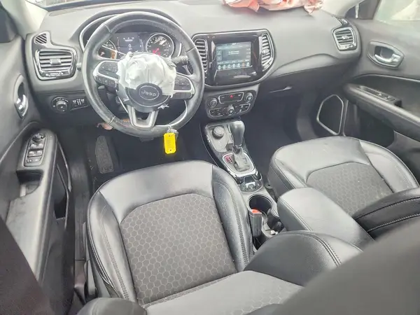 3C4NJDBB2KT827982 2019 JEEP COMPASS - Image 8