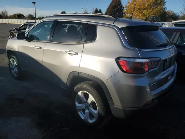 3C4NJDBB2KT839291 2019 JEEP COMPASS - Image 2