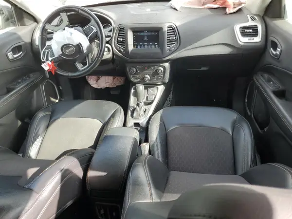 3C4NJDBB2KT839906 2019 JEEP COMPASS - Image 8