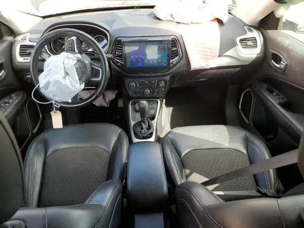 3C4NJDBB2KT840389 2019 JEEP COMPASS - Image 8