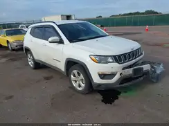 3C4NJDBB2KT846578 2019 JEEP COMPASS