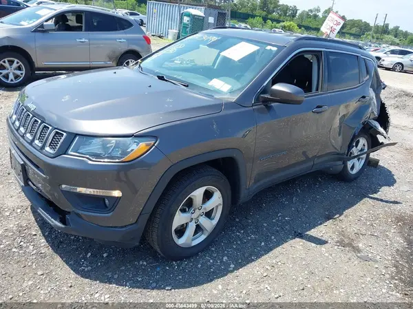 3C4NJDBB2KT850386 2019 JEEP COMPASS - Image 2
