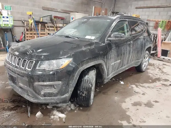 3C4NJDBB2LT100522 2020 JEEP COMPASS - Image 2