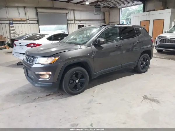 3C4NJDBB2LT112539 2020 JEEP COMPASS - Image 2