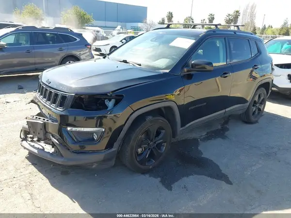 3C4NJDBB2LT132614 2020 JEEP COMPASS - Image 2