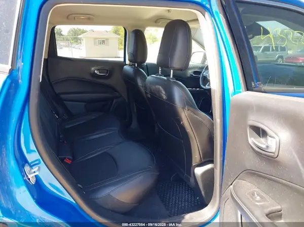 3C4NJDBB2LT132807 2020 JEEP COMPASS - Image 8