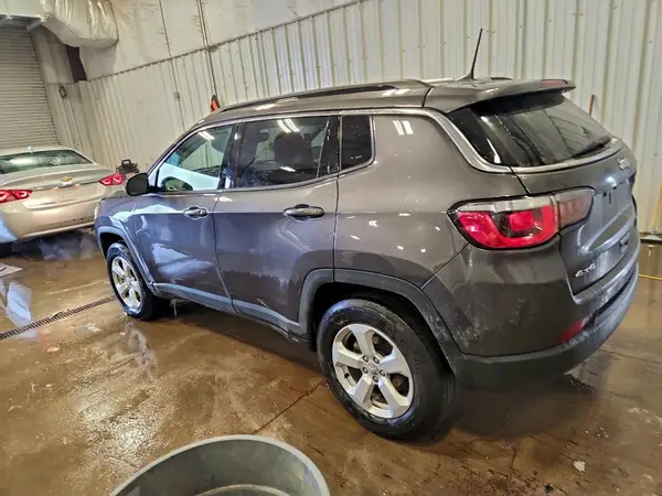 3C4NJDBB2LT149168 2020 JEEP COMPASS - Image 2