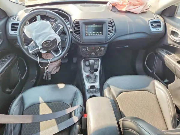 3C4NJDBB2LT156105 2020 JEEP COMPASS - Image 8