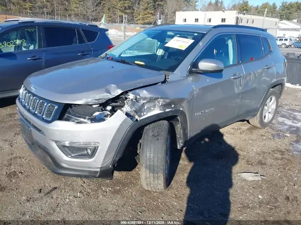 3C4NJDBB2LT174877 2020 JEEP COMPASS - Image 2