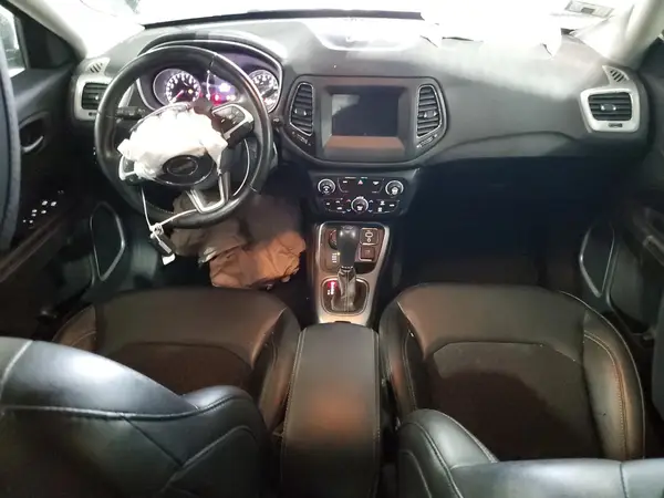 3C4NJDBB2LT197379 2020 JEEP COMPASS - Image 8